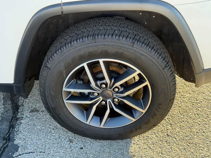 used 2021 Jeep Grand Cherokee car, priced at $29,873