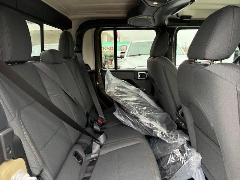 new 2026 Jeep Gladiator car, priced at $46,929