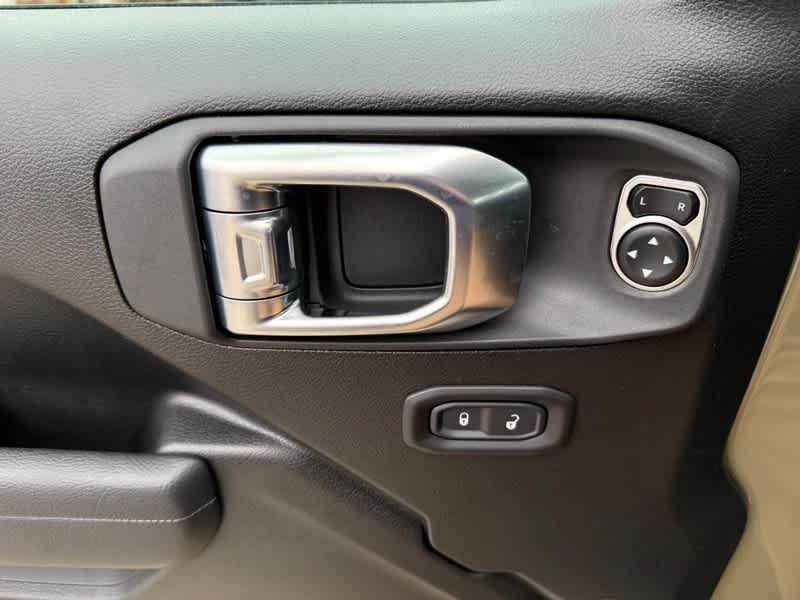 new 2026 Jeep Gladiator car, priced at $46,929