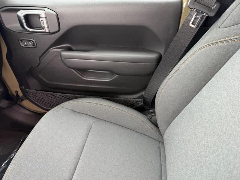 new 2026 Jeep Gladiator car, priced at $46,929