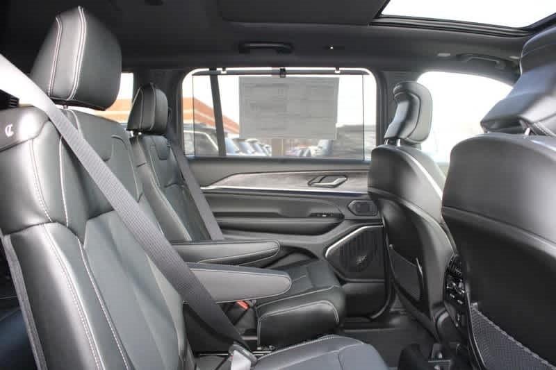 new 2025 Jeep Grand Cherokee L car, priced at $61,193