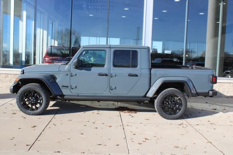 new 2025 Jeep Gladiator car, priced at $42,915