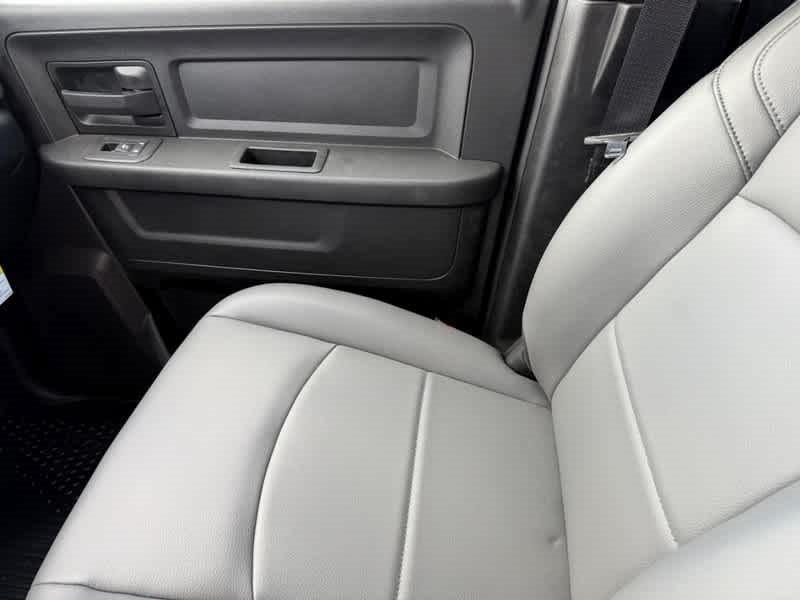 new 2025 Ram 3500 car, priced at $52,987