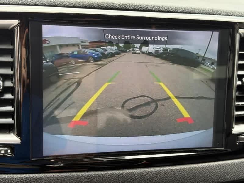 used 2024 Chrysler Pacifica car, priced at $31,988