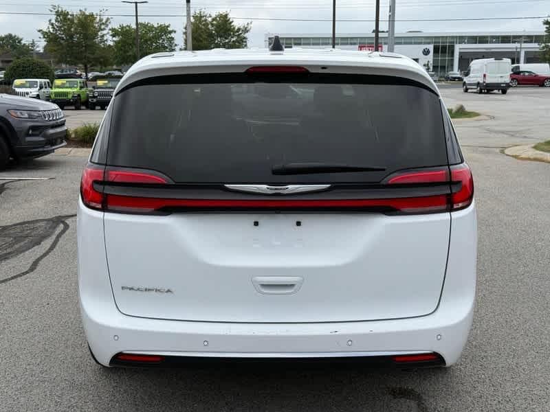 used 2024 Chrysler Pacifica car, priced at $31,988