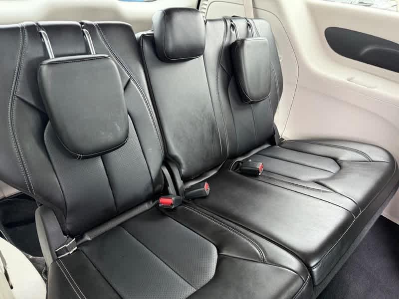 used 2024 Chrysler Pacifica car, priced at $31,988