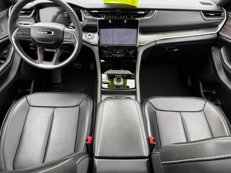 used 2024 Jeep Grand Cherokee car, priced at $37,988