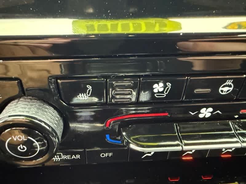 used 2024 Jeep Grand Cherokee car, priced at $37,988