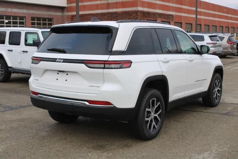 new 2025 Jeep Grand Cherokee car, priced at $45,998