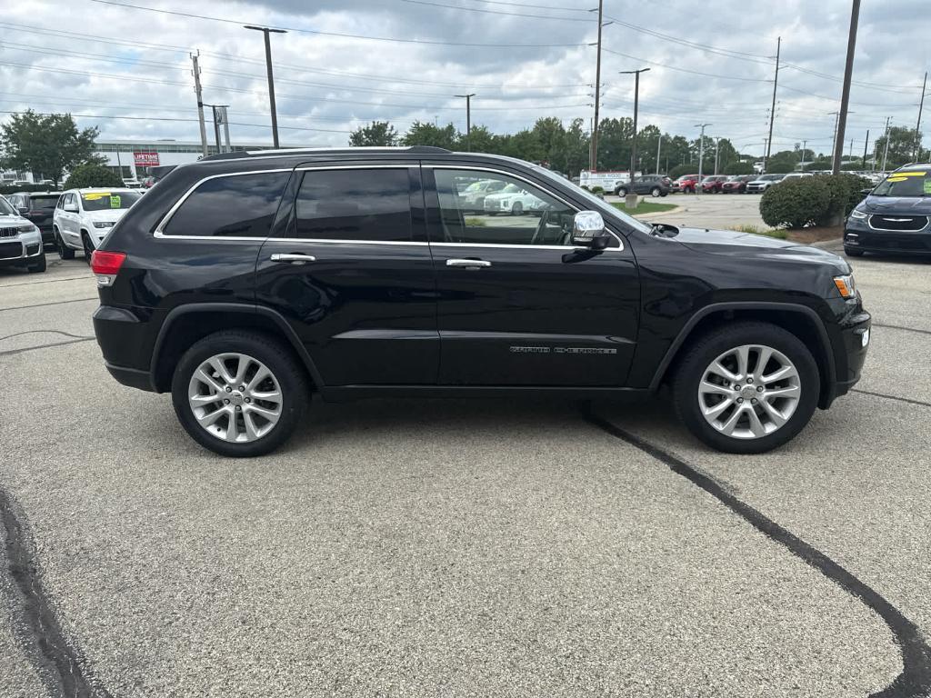 used 2017 Jeep Grand Cherokee car, priced at $15,988