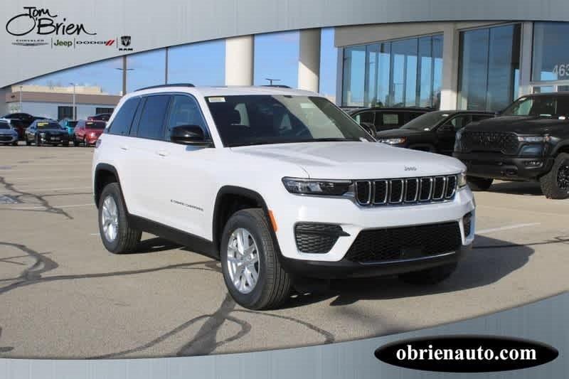 new 2025 Jeep Grand Cherokee car, priced at $40,274