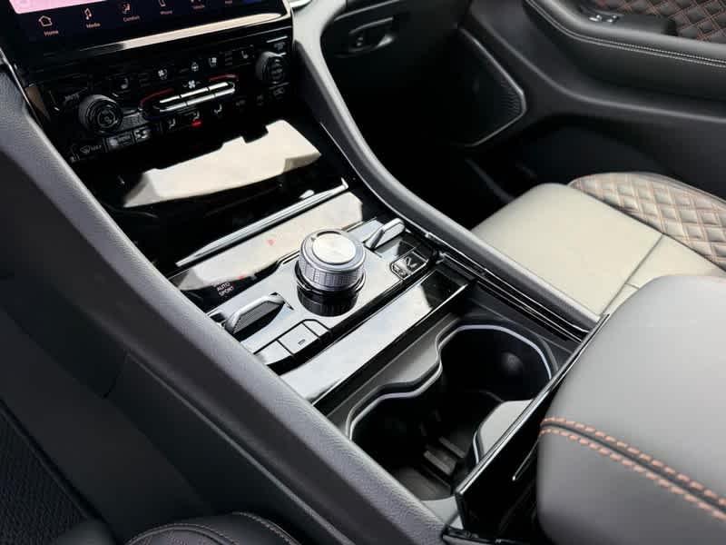 new 2025 Jeep Grand Cherokee car, priced at $61,929