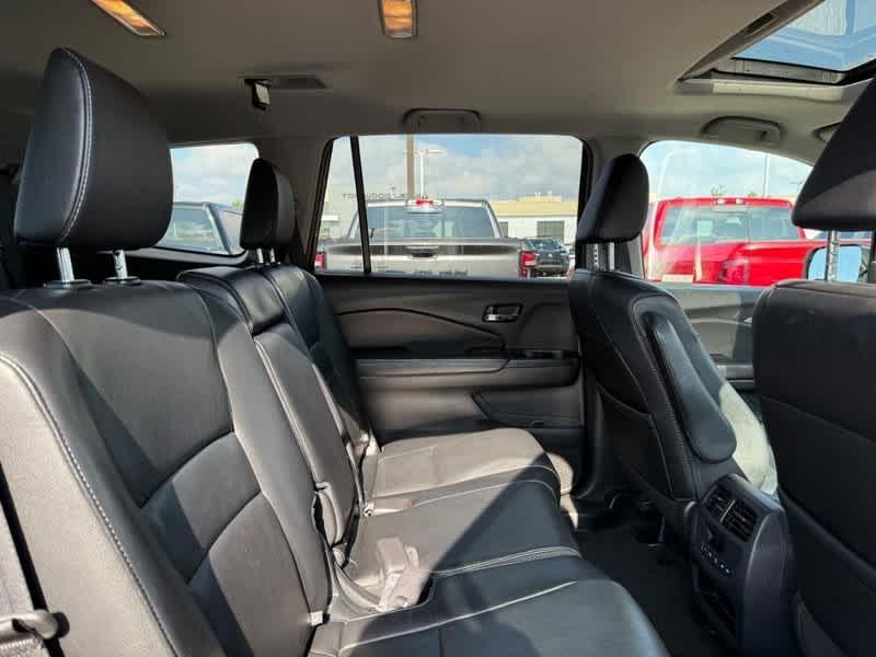 used 2018 Honda Pilot car, priced at $17,904