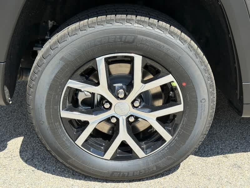 new 2025 Jeep Grand Cherokee L car, priced at $47,453