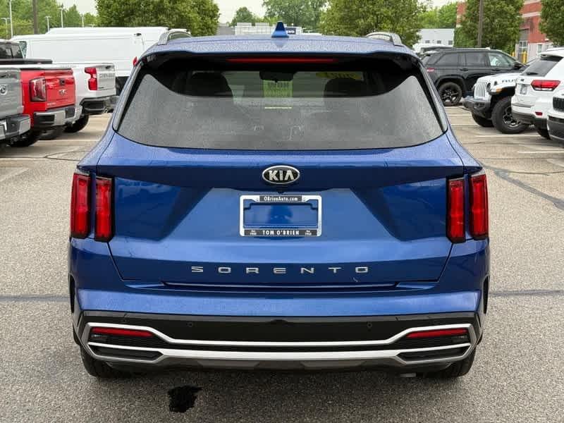used 2021 Kia Sorento car, priced at $26,988