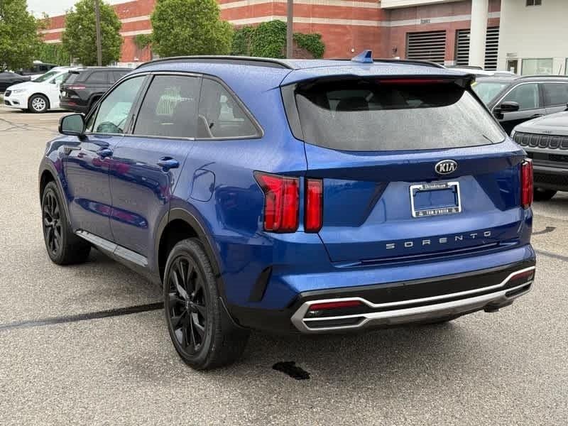 used 2021 Kia Sorento car, priced at $26,488