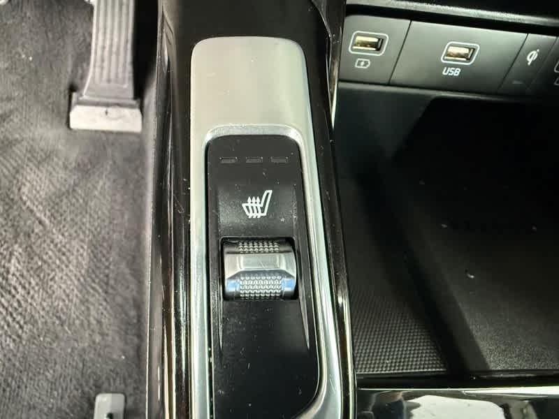 used 2021 Kia Sorento car, priced at $26,988