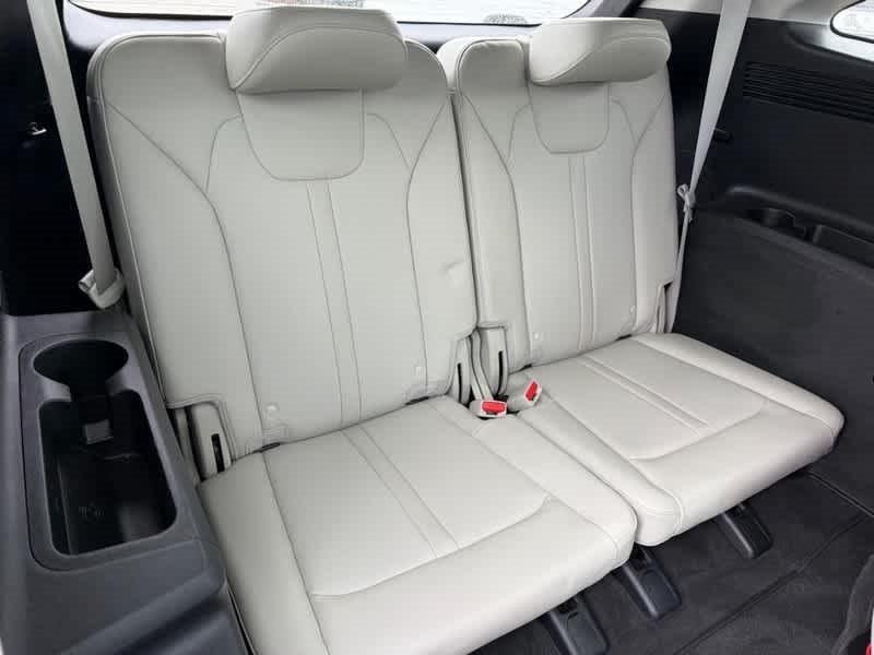 used 2021 Kia Sorento car, priced at $26,488