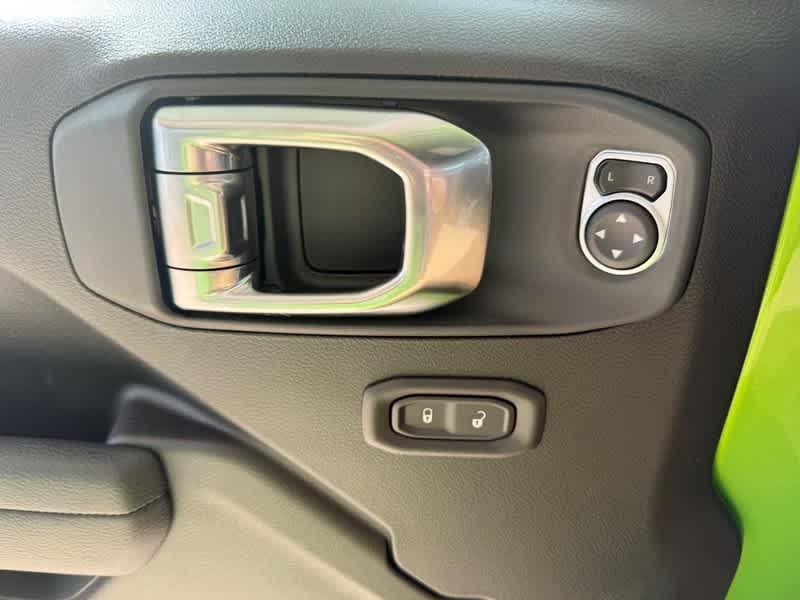 new 2025 Jeep Wrangler car, priced at $53,670