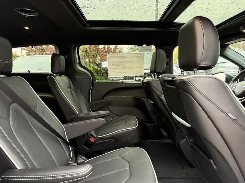 new 2026 Chrysler Pacifica car, priced at $52,280