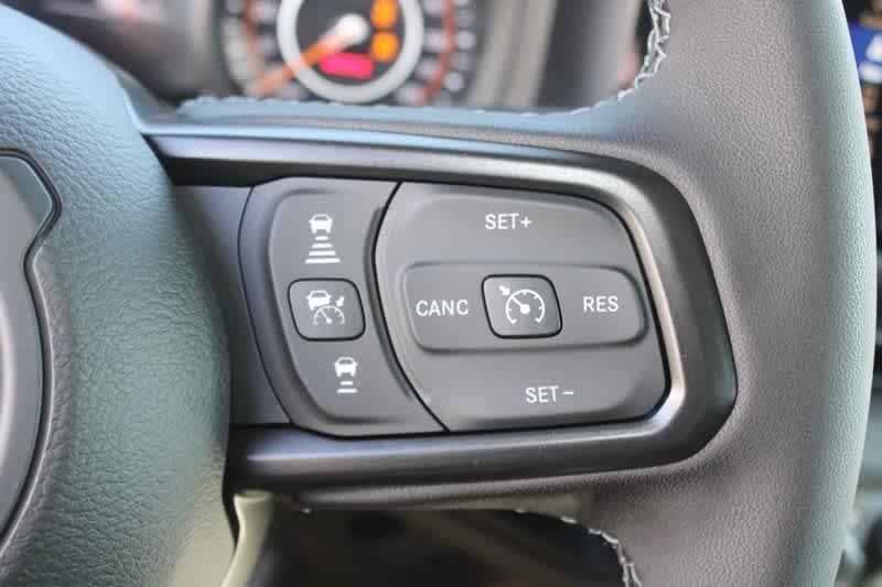 new 2025 Jeep Gladiator car, priced at $54,867