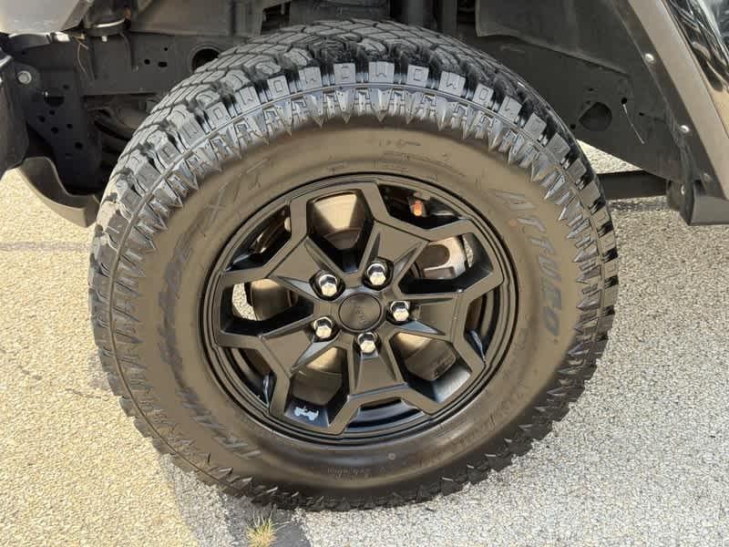 used 2022 Jeep Gladiator car, priced at $32,899