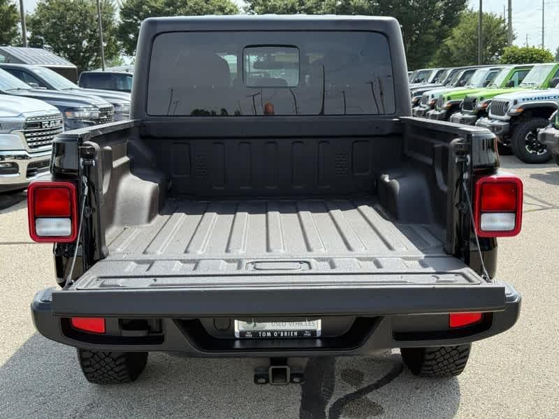 used 2022 Jeep Gladiator car, priced at $32,899