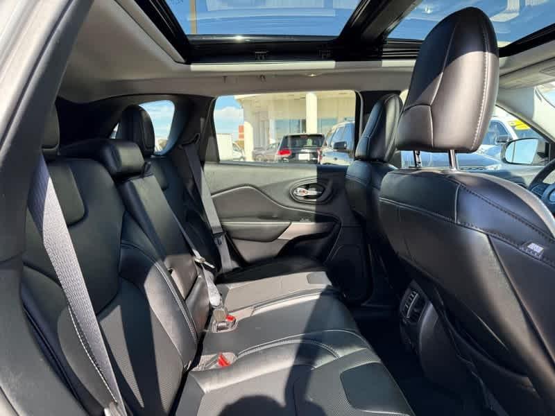 used 2022 Jeep Cherokee car, priced at $26,890