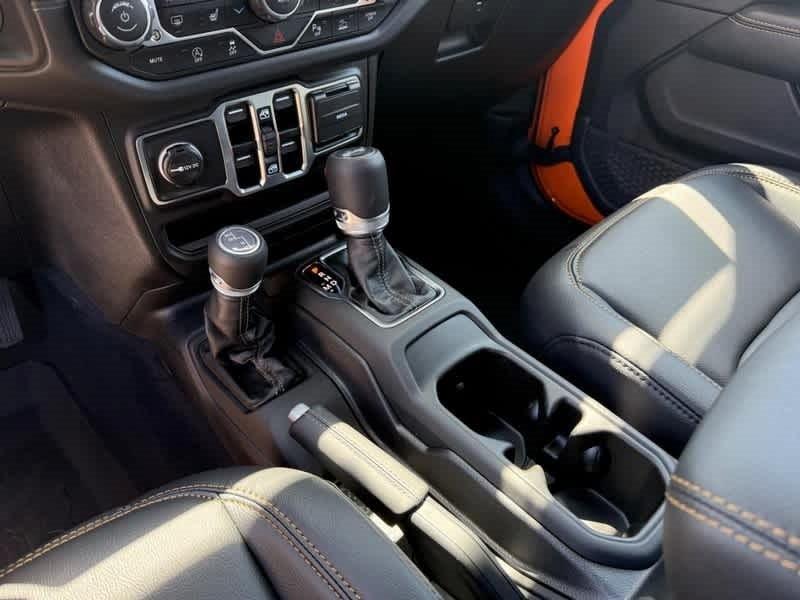 new 2025 Jeep Wrangler car, priced at $51,685