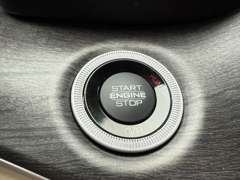 used 2023 Jeep Grand Cherokee car, priced at $37,111