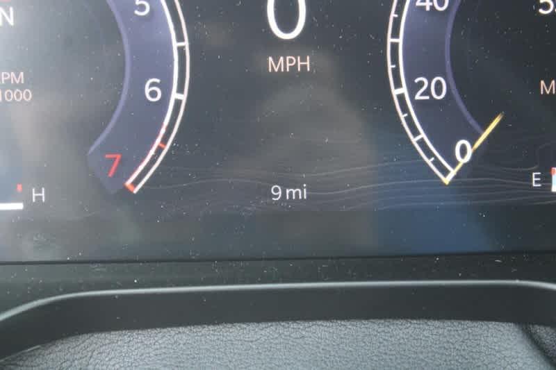 new 2025 Jeep Grand Cherokee car, priced at $43,111