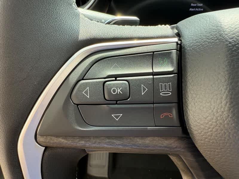 new 2025 Jeep Grand Cherokee car, priced at $49,086