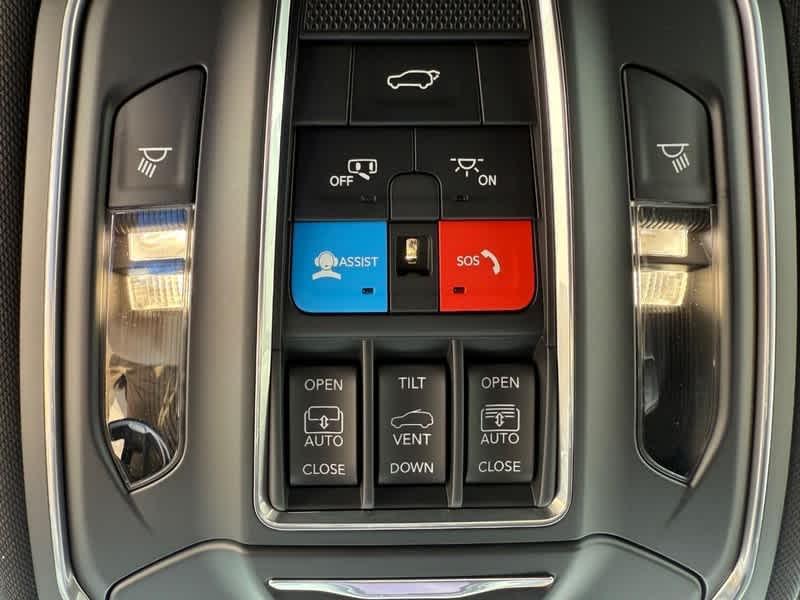 new 2025 Jeep Grand Cherokee car, priced at $49,086