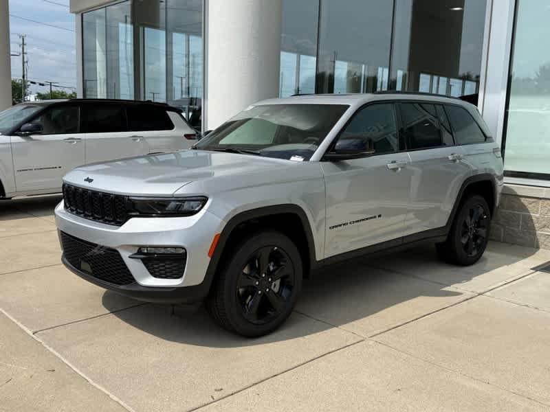 new 2025 Jeep Grand Cherokee car, priced at $49,086