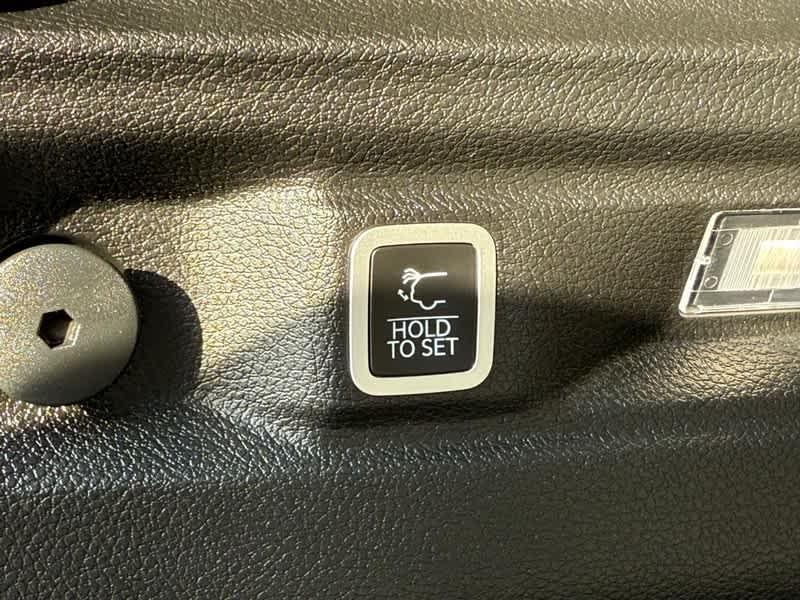 used 2024 Jeep Grand Cherokee L car, priced at $38,028