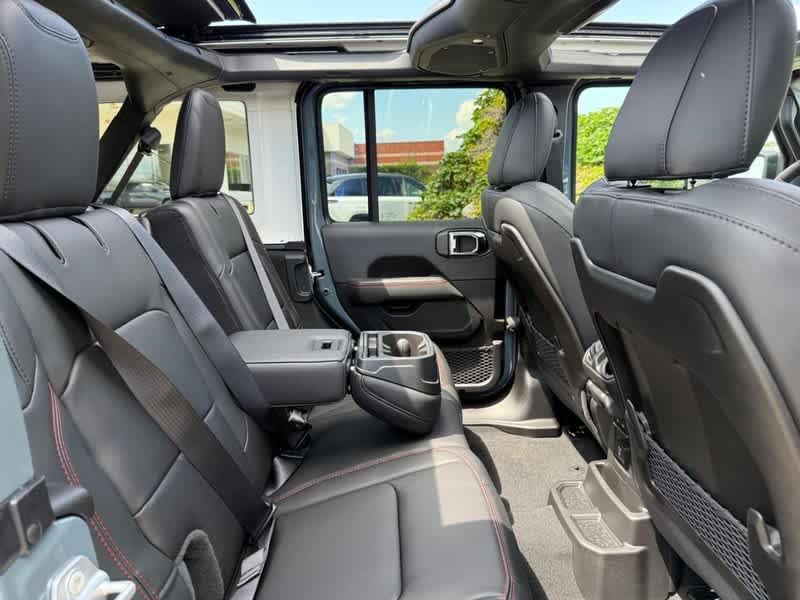 new 2025 Jeep Wrangler car, priced at $66,638