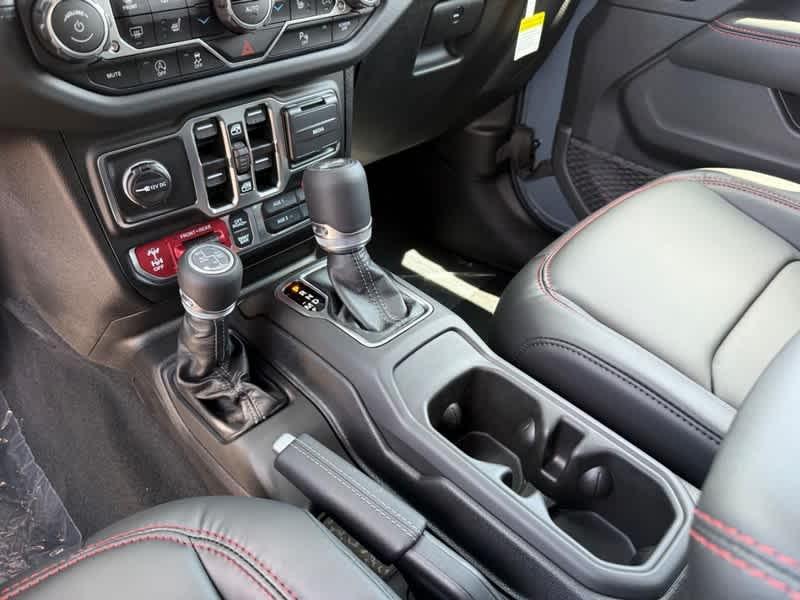 new 2025 Jeep Wrangler car, priced at $66,638