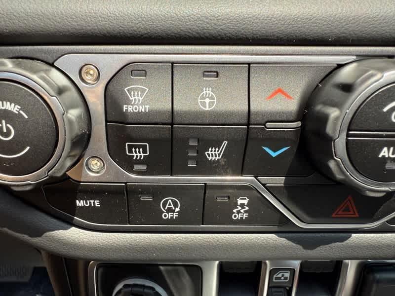 new 2025 Jeep Wrangler car, priced at $66,638