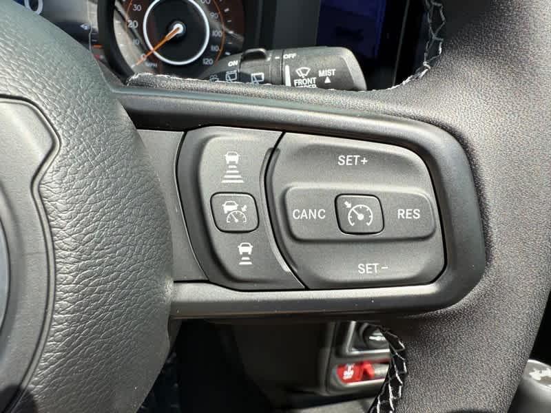 new 2025 Jeep Wrangler car, priced at $66,638