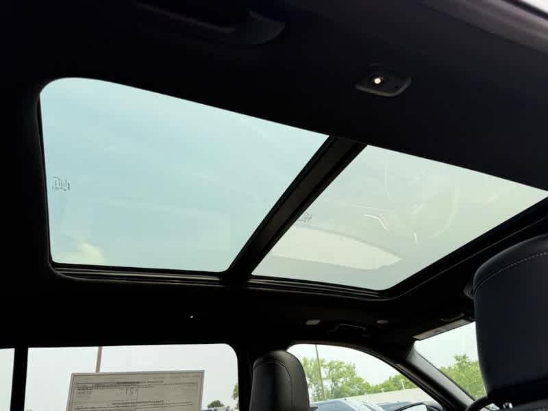 new 2025 Jeep Grand Cherokee L car, priced at $51,860