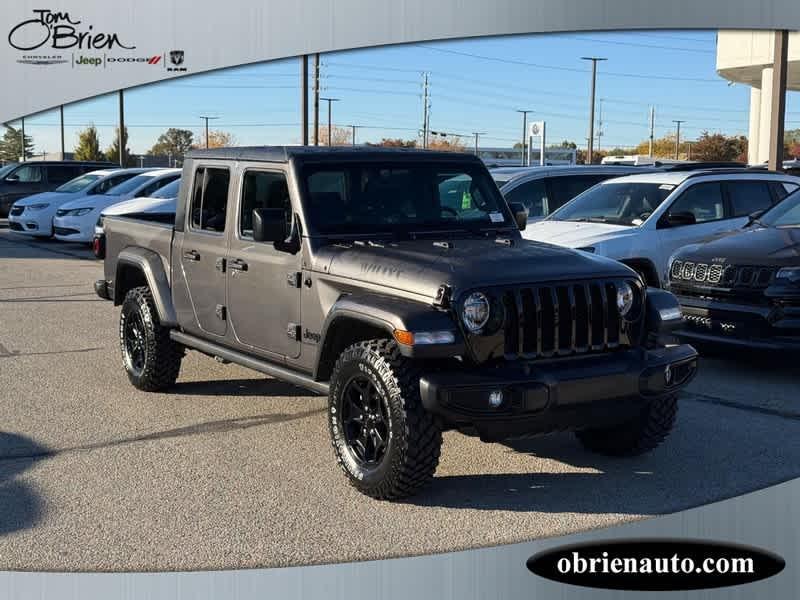 used 2022 Jeep Gladiator car, priced at $33,840