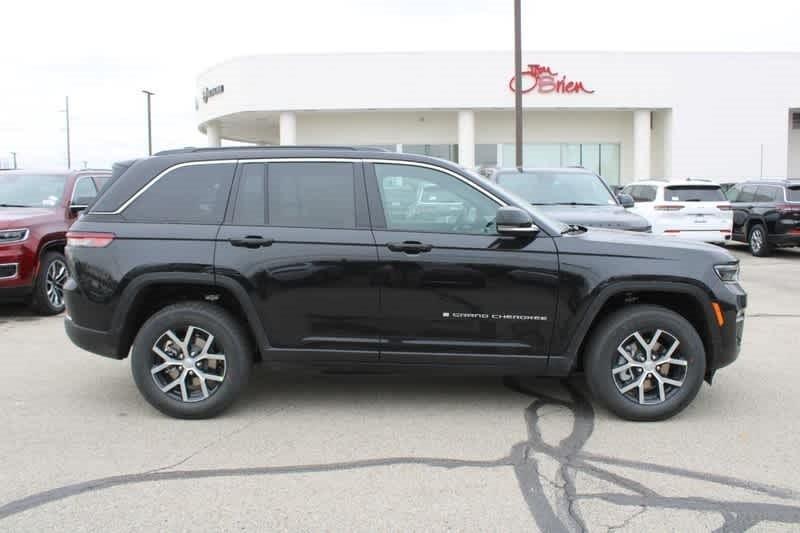 new 2025 Jeep Grand Cherokee car, priced at $46,534