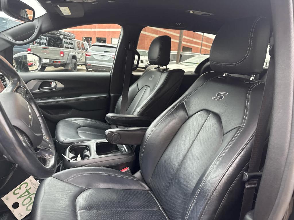 used 2020 Chrysler Pacifica car, priced at $21,988