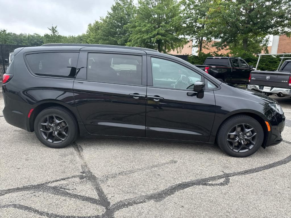 used 2020 Chrysler Pacifica car, priced at $21,988