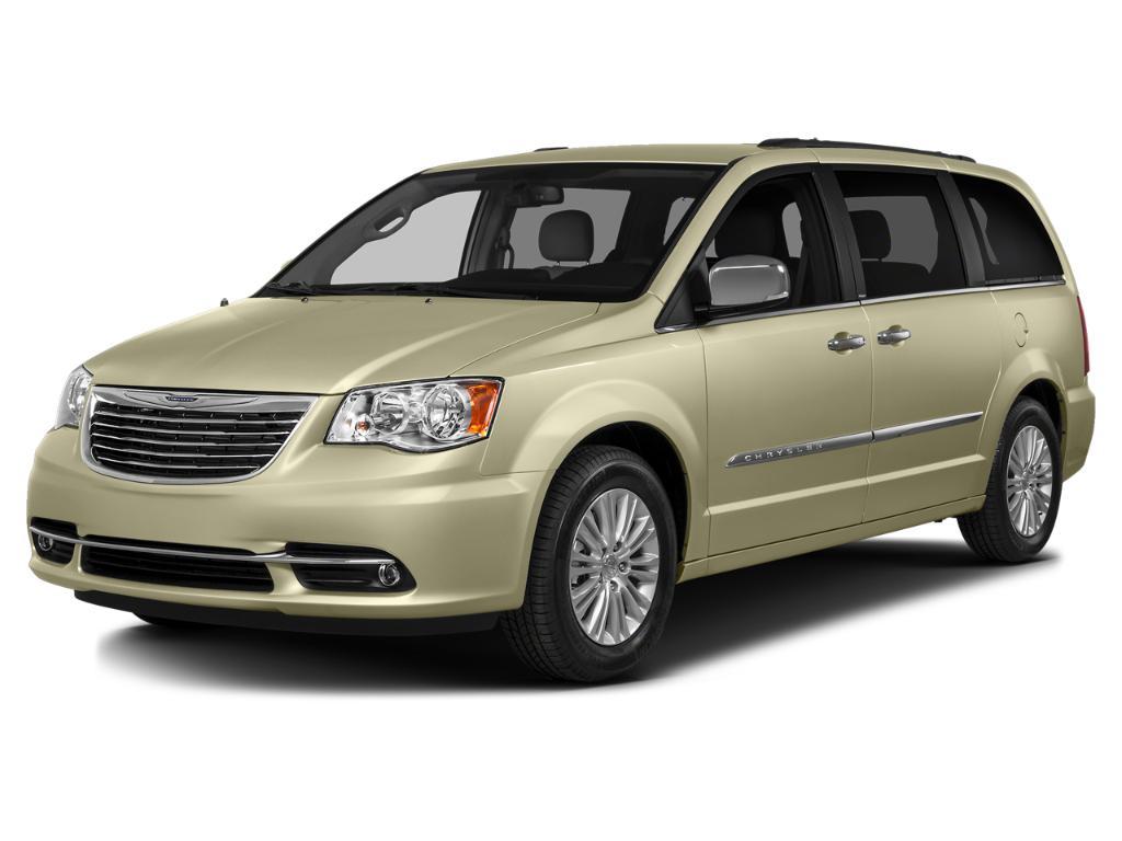 used 2015 Chrysler Town & Country car