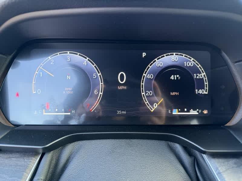 new 2025 Jeep Grand Cherokee car, priced at $49,001