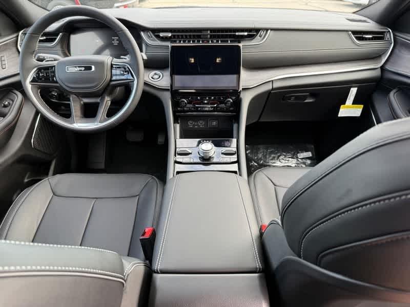 new 2025 Jeep Grand Cherokee car, priced at $55,861