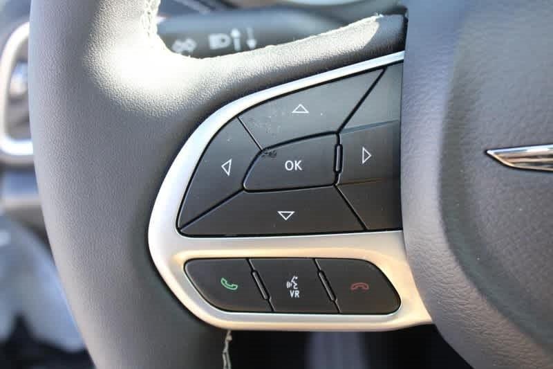 new 2025 Chrysler Pacifica car, priced at $42,973