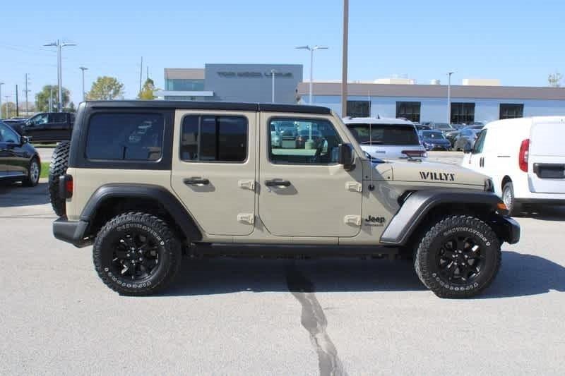 used 2022 Jeep Wrangler Unlimited car, priced at $35,588