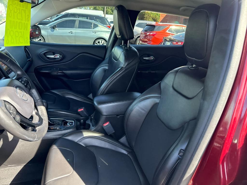 used 2019 Jeep Cherokee car, priced at $15,988